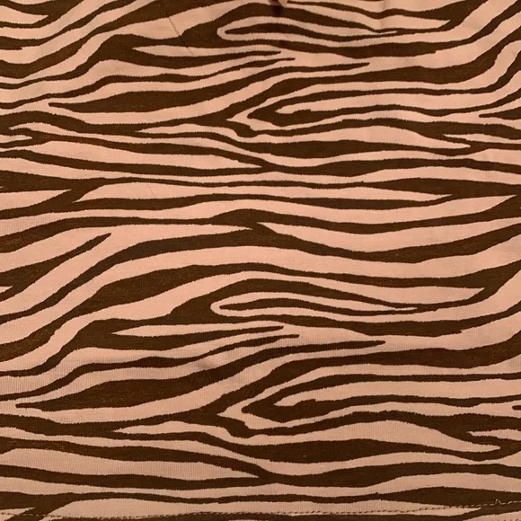 Edikted Tan & Brown Animal Print Top. Size M. NWT - Picture 3 of 5